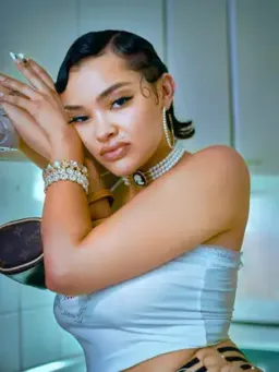 Daneila Rathana mot No 1