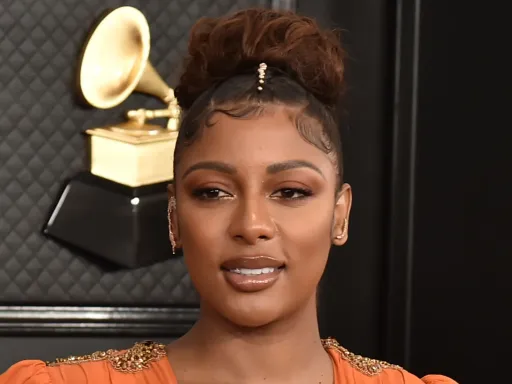 Victoria Mon&eacute;t