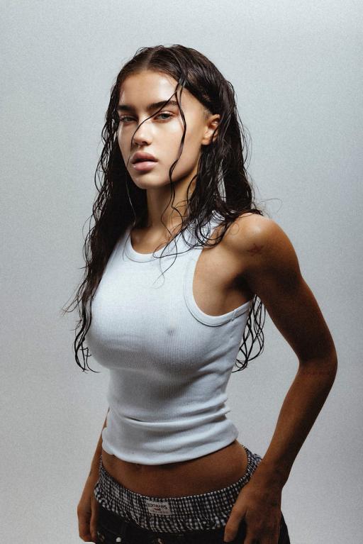 Claudia Valentina